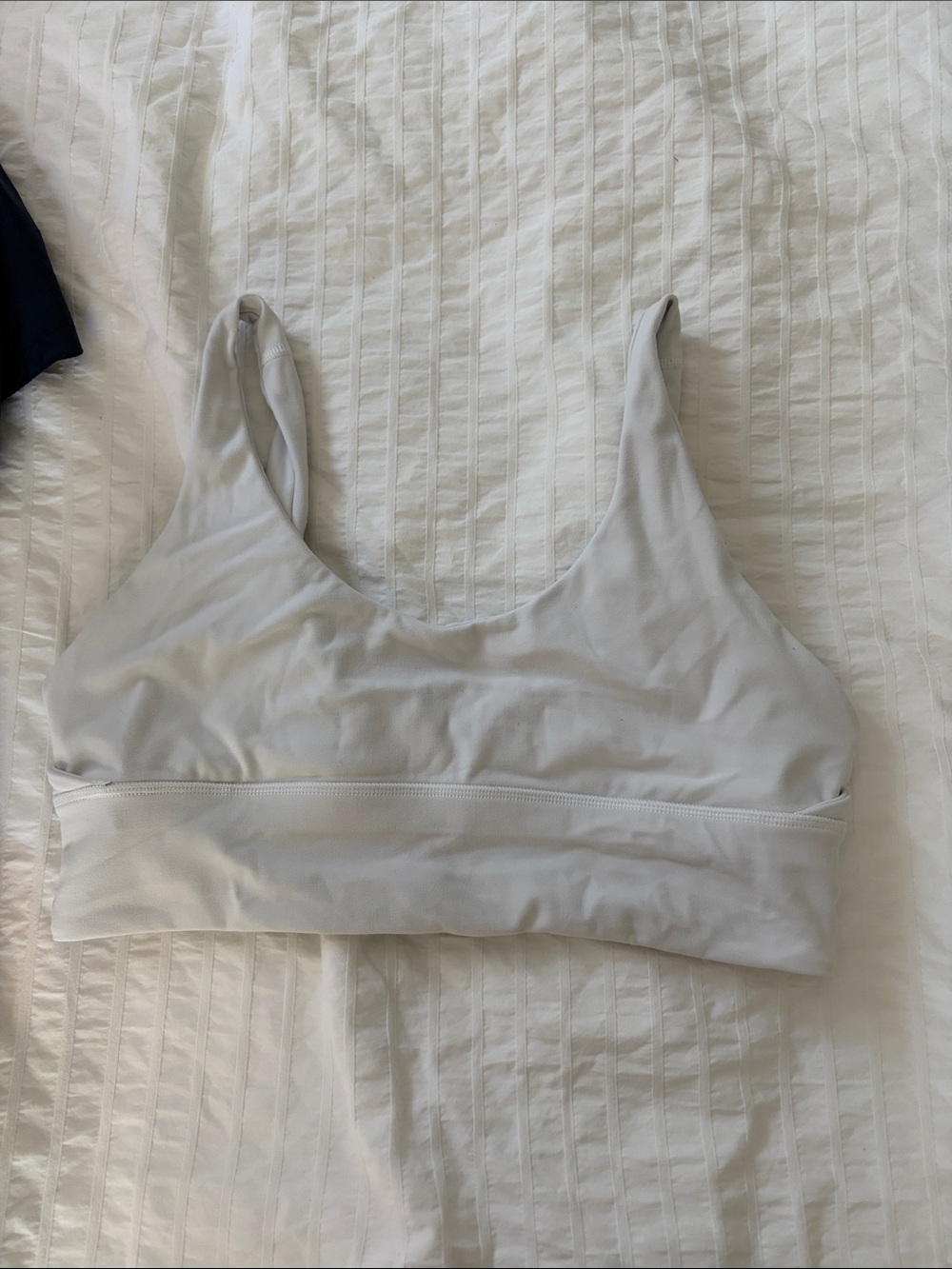Lululemon white sports bra